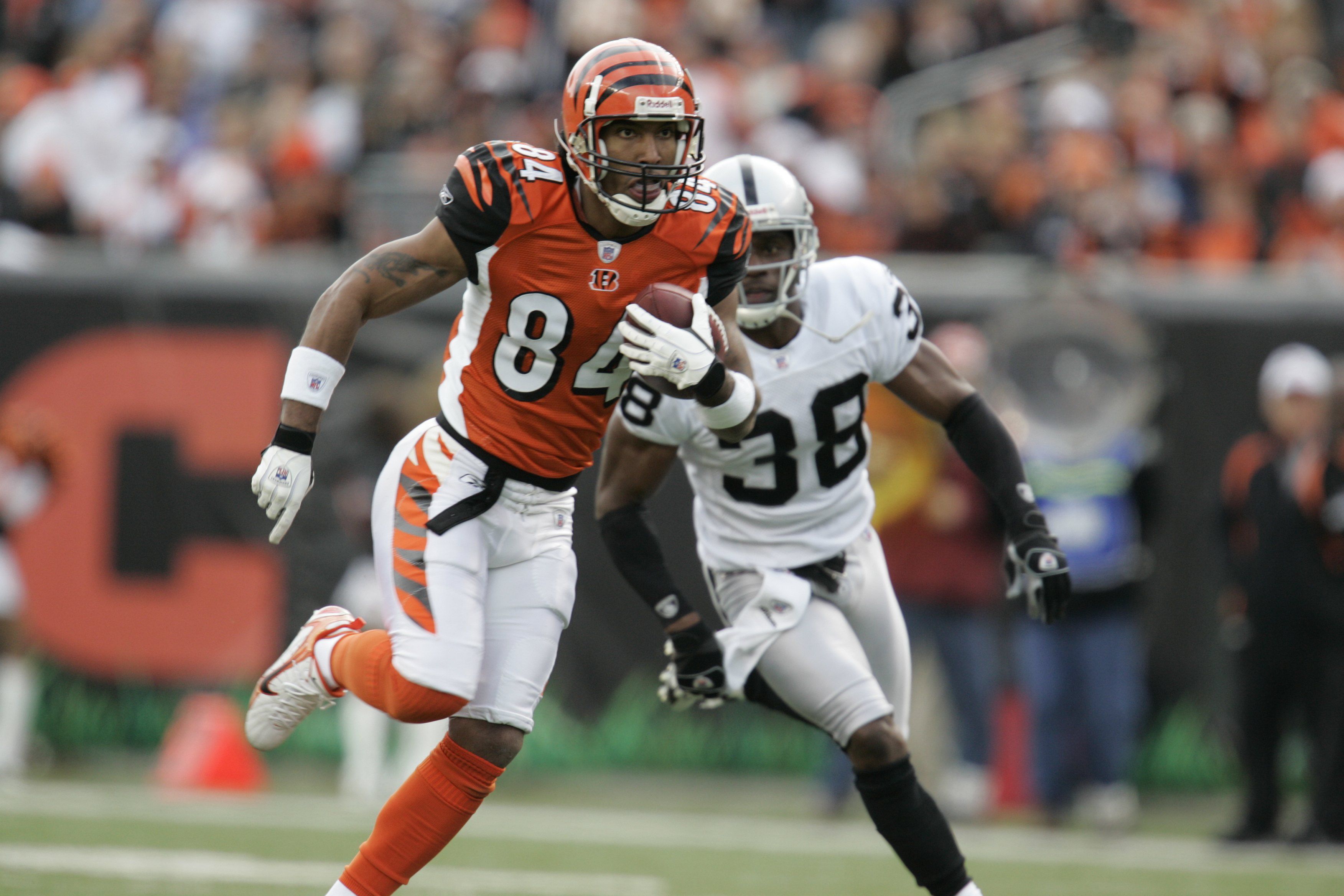 Cincinnati Bengals to wear orange jerseys vs. Browns