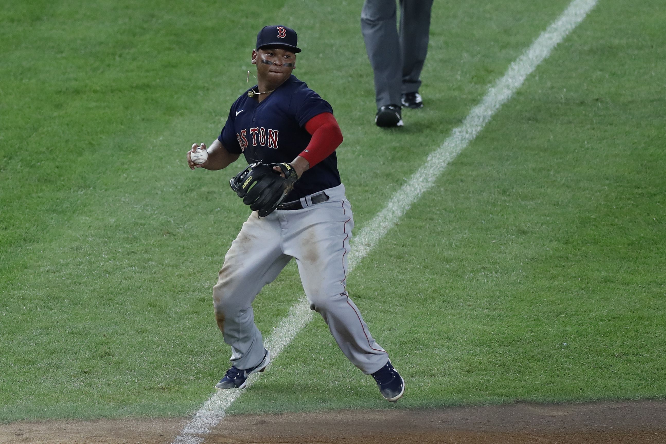 Is Rafael Devers' defense costing Red Sox games? (podcast
