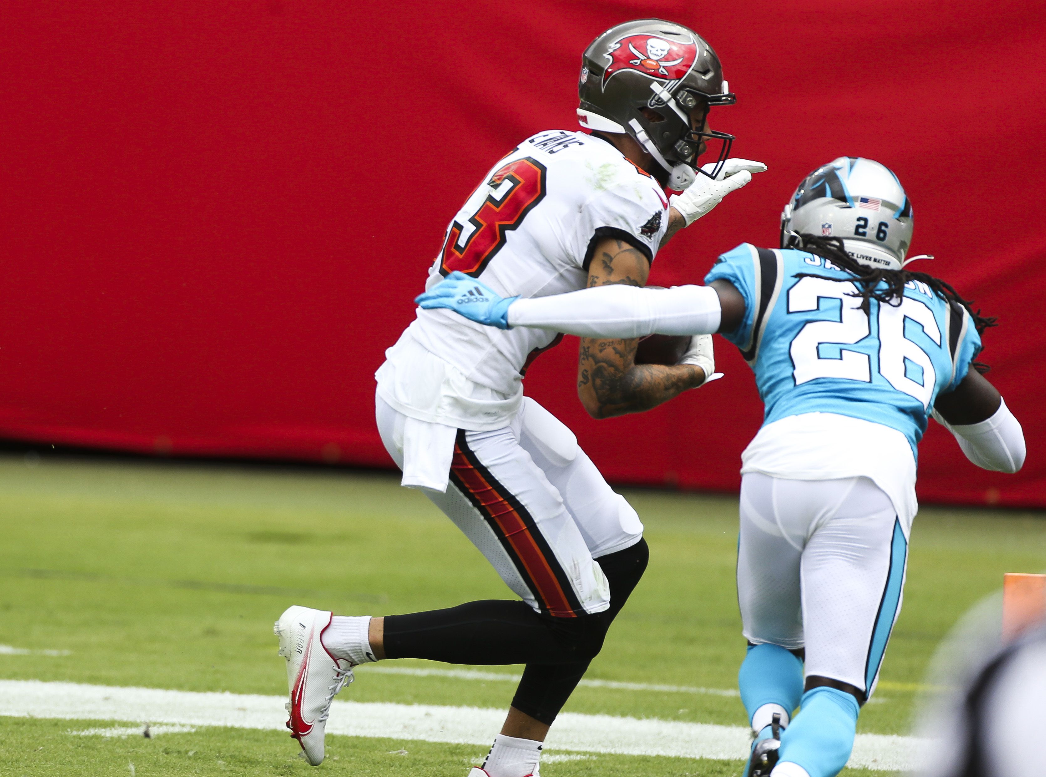 Bucs-Panthers live updates: Tampa Bay wins home opener, 31-17