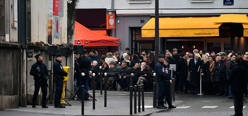 French-police-stand-gu17525246.jpg