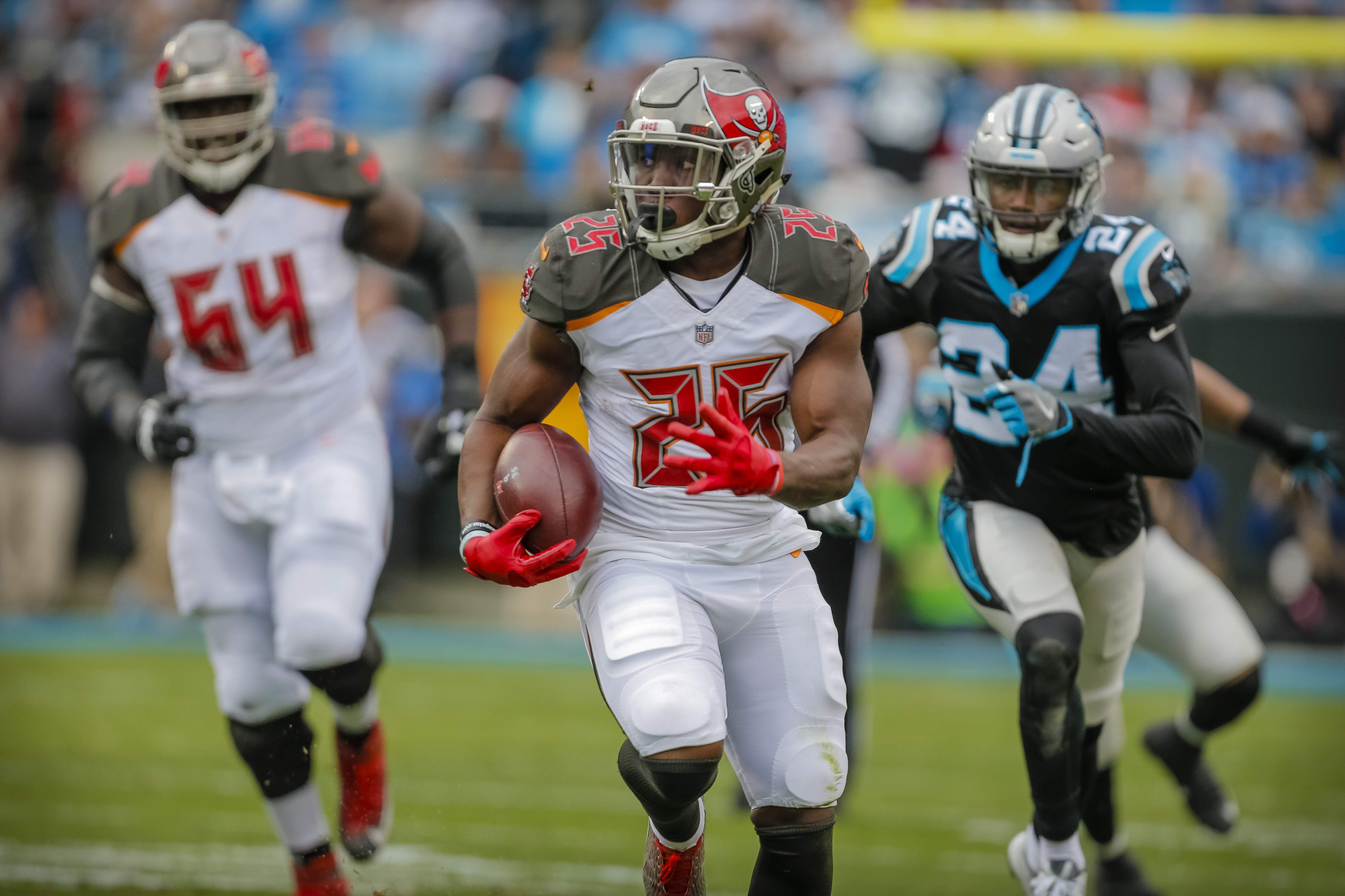 Bucs journal: Dirk Koetter defends play of Donovan Smith, offensive line