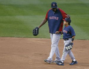 Like Father, Like Son: David Ortiz' son, D'Angelo, flashing