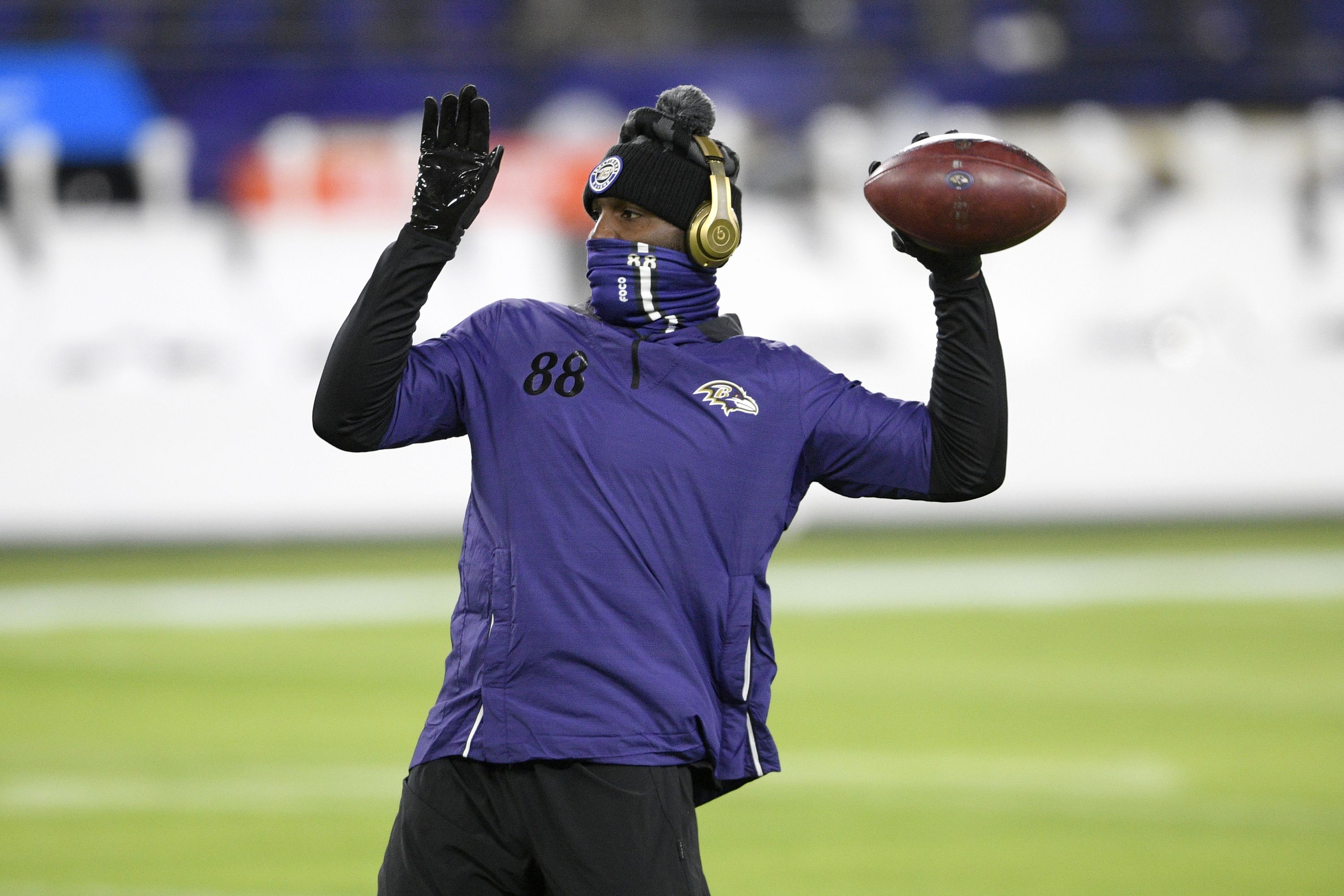 NFL on X: Suited up. @DezBryant #RavensFlock 