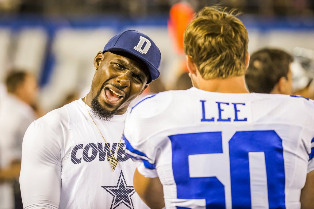 Watch: Dez Bryant gets massive double high-five from young fan, signs jersey  at Cowboys game