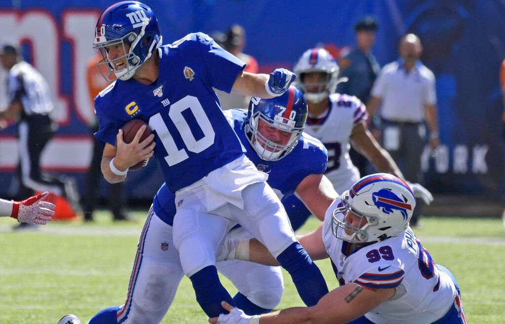 Giants name rookie Daniel Jones starting QB over Eli Manning