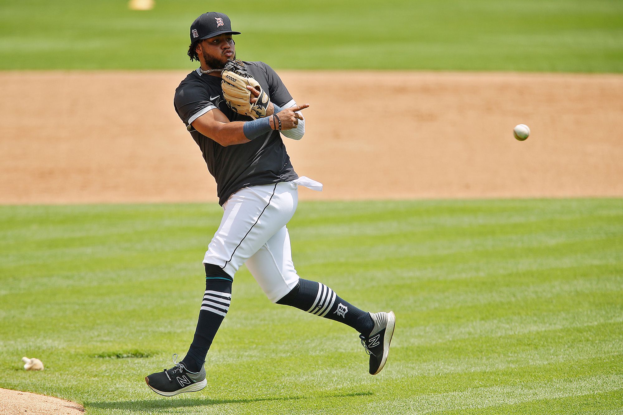 Jordy Mercer comfortable as utility player