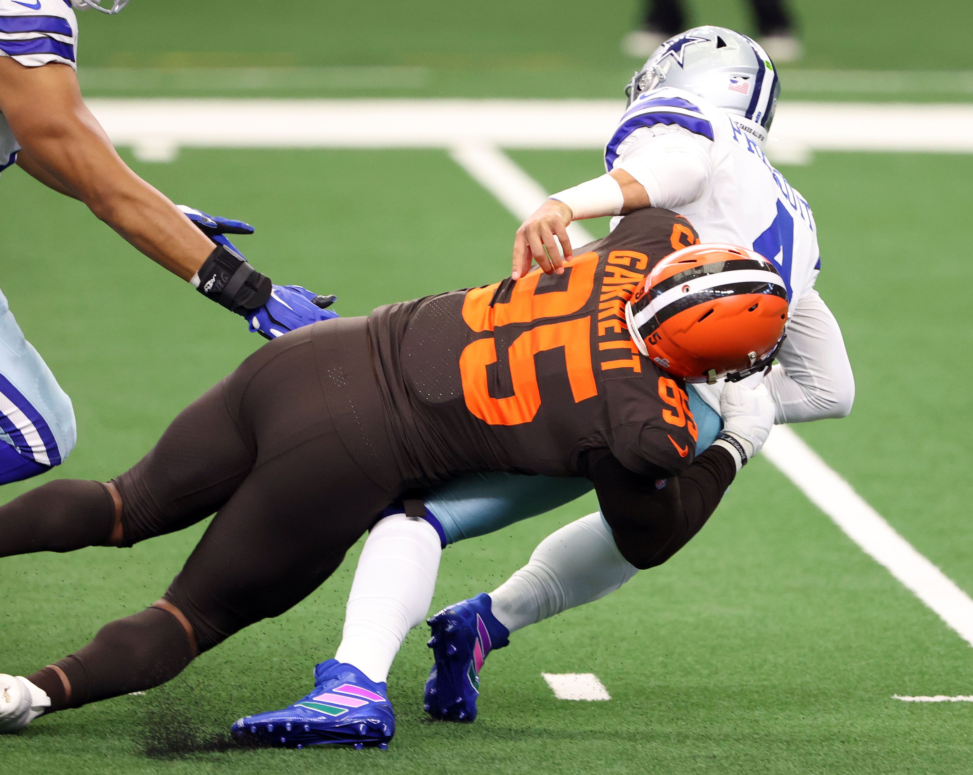 Browns DPOY candidate Myles Garrett putting team goals first – News-Herald