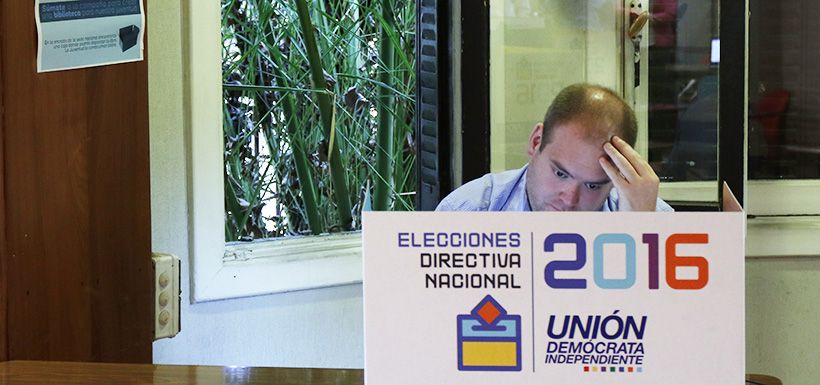 Problemas con el voto electronico en la UDI