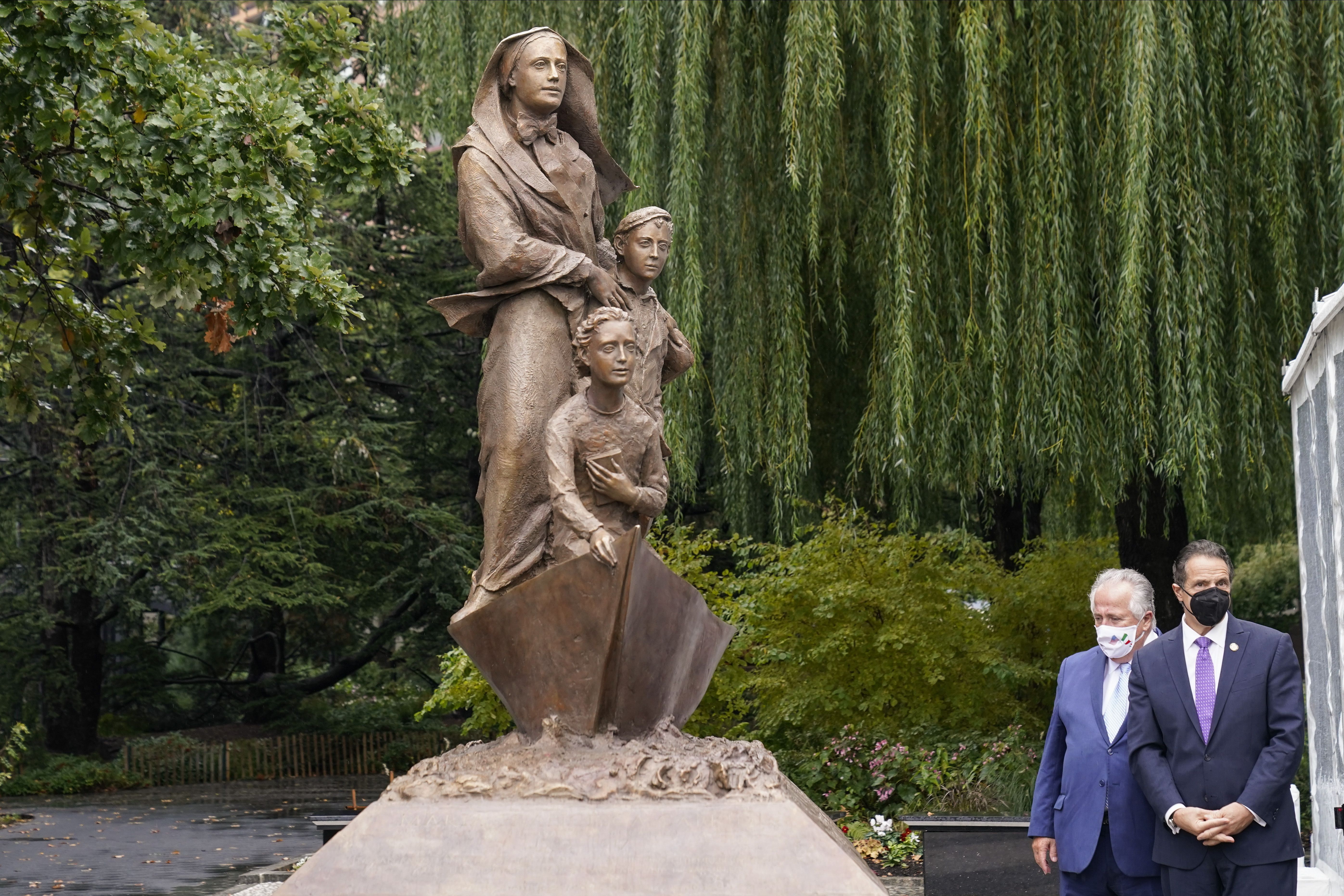 Cuomo unveils Mother Cabrini statue to mark Columbus Day - silive.com