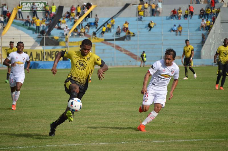 Romario Caicedo ya es de Emelec; Kenner Arce está por firmar 