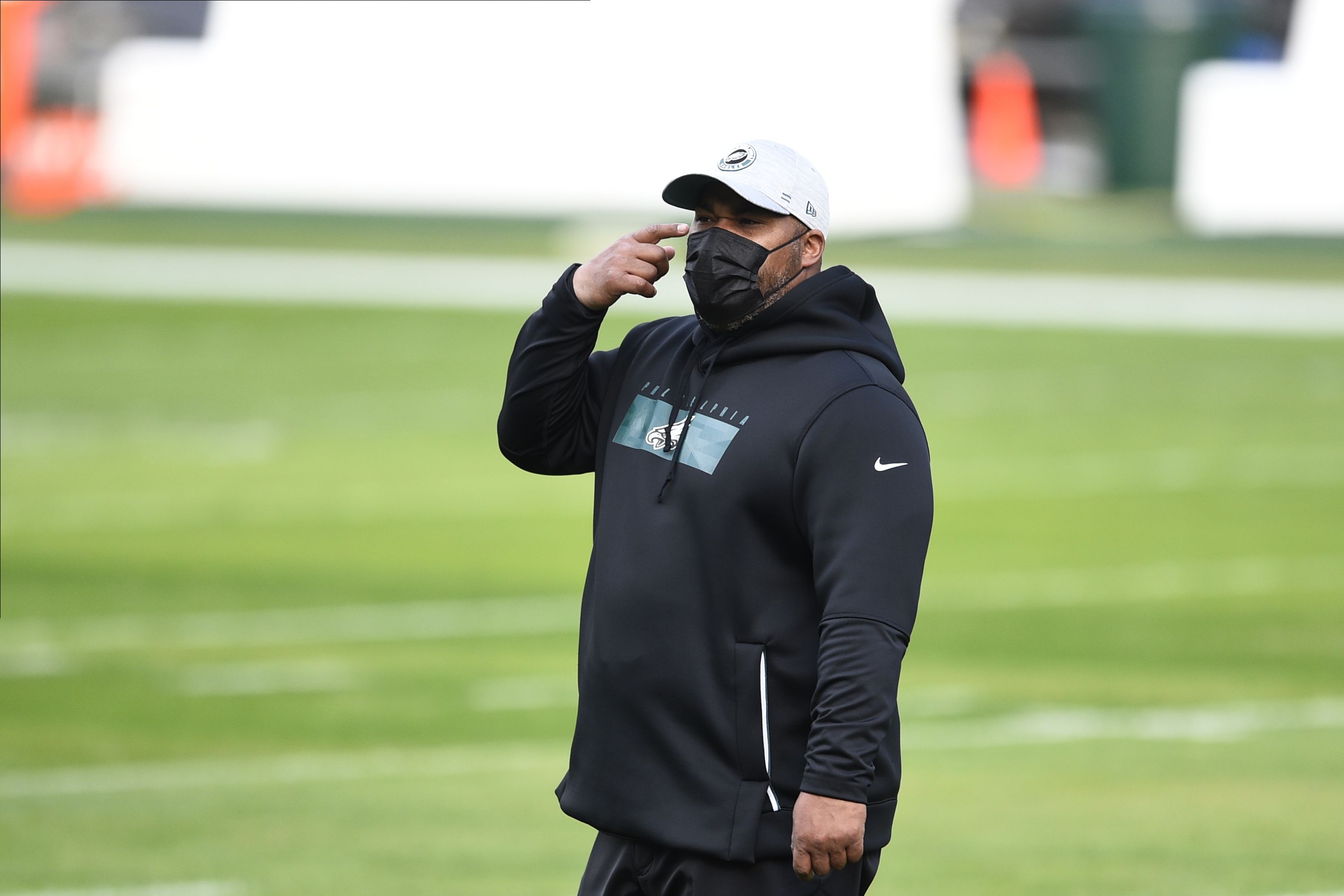 Eagles' Duce Staley says Doug Pederson should continue to call plays