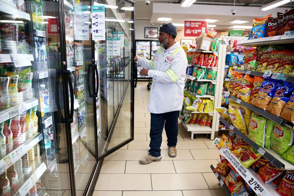 FINAL APPROACH: 7-Eleven Opens First Airport Terminal Store in US