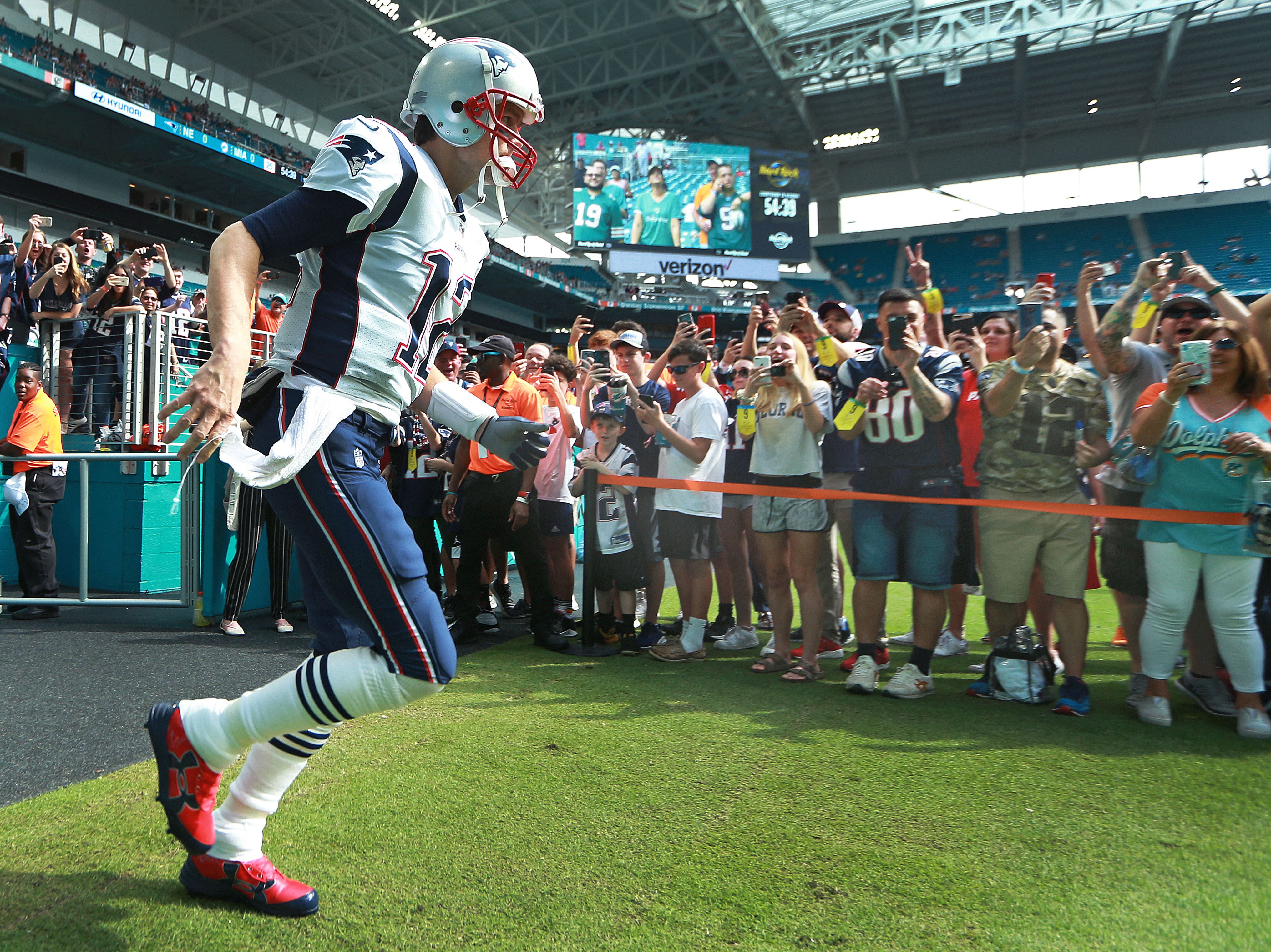 Alejandro Villanueva's Reveal About Tom Brady is Legit One of the Best  Things I've Ever Heard