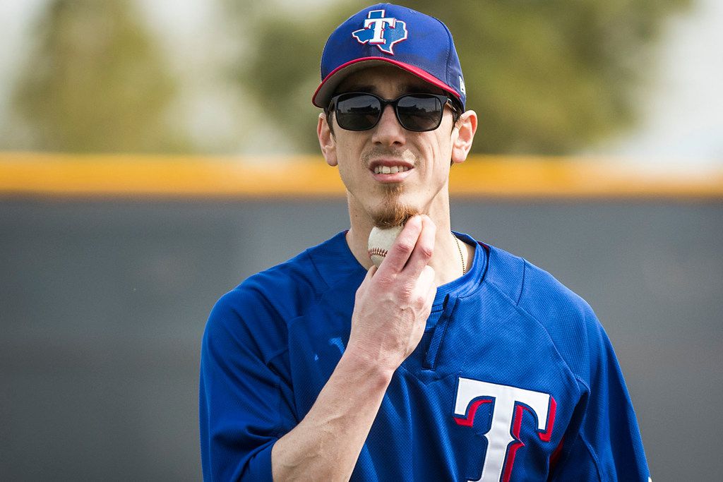 Tim Lincecum joins Rangers camp: 'I can't wait to see him throw again