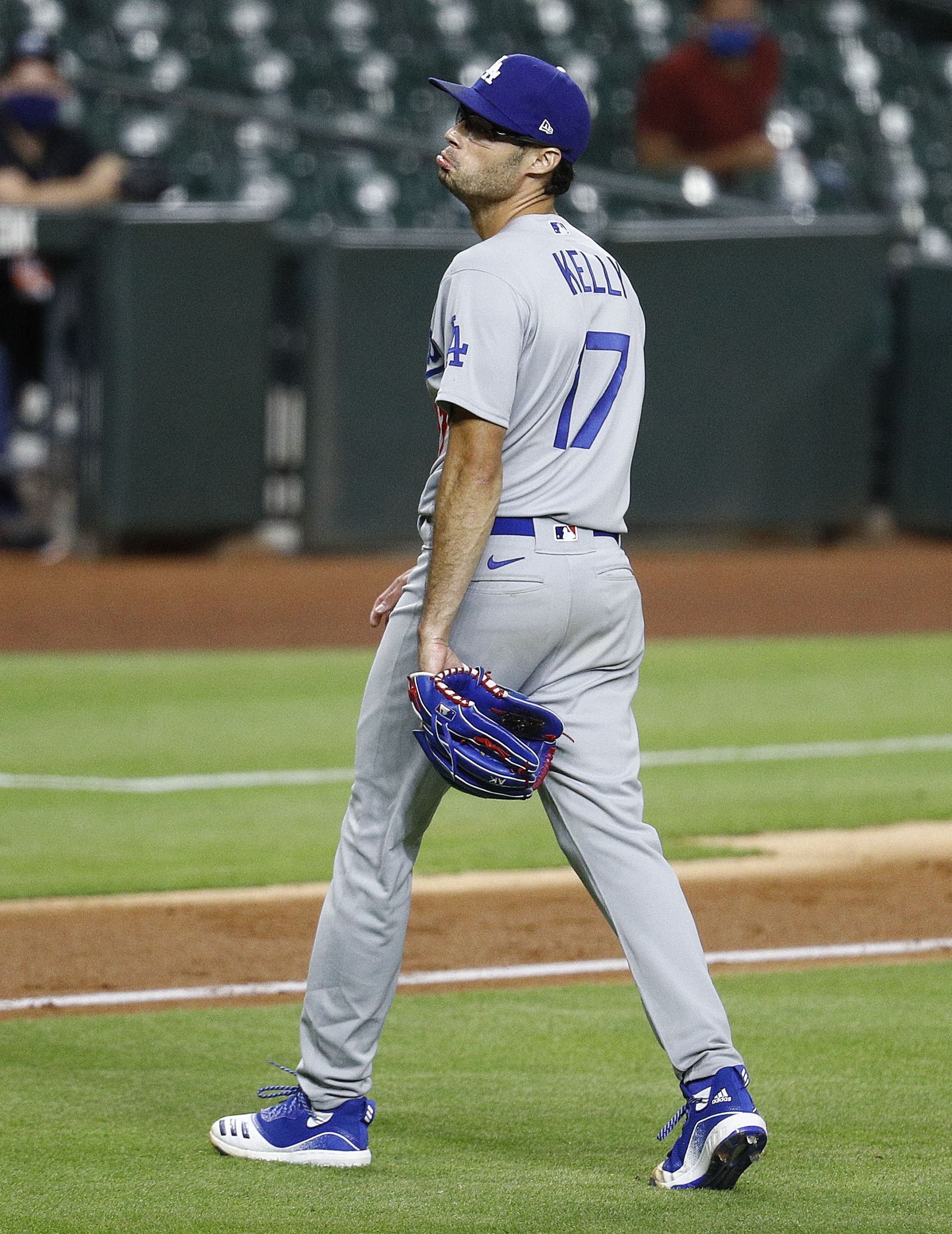 Dodgers-Astros: Joe Kelly, Carlos Correa spark bench-clearing dust-up;  Dusty Baker calls it 'dirty' baseball 