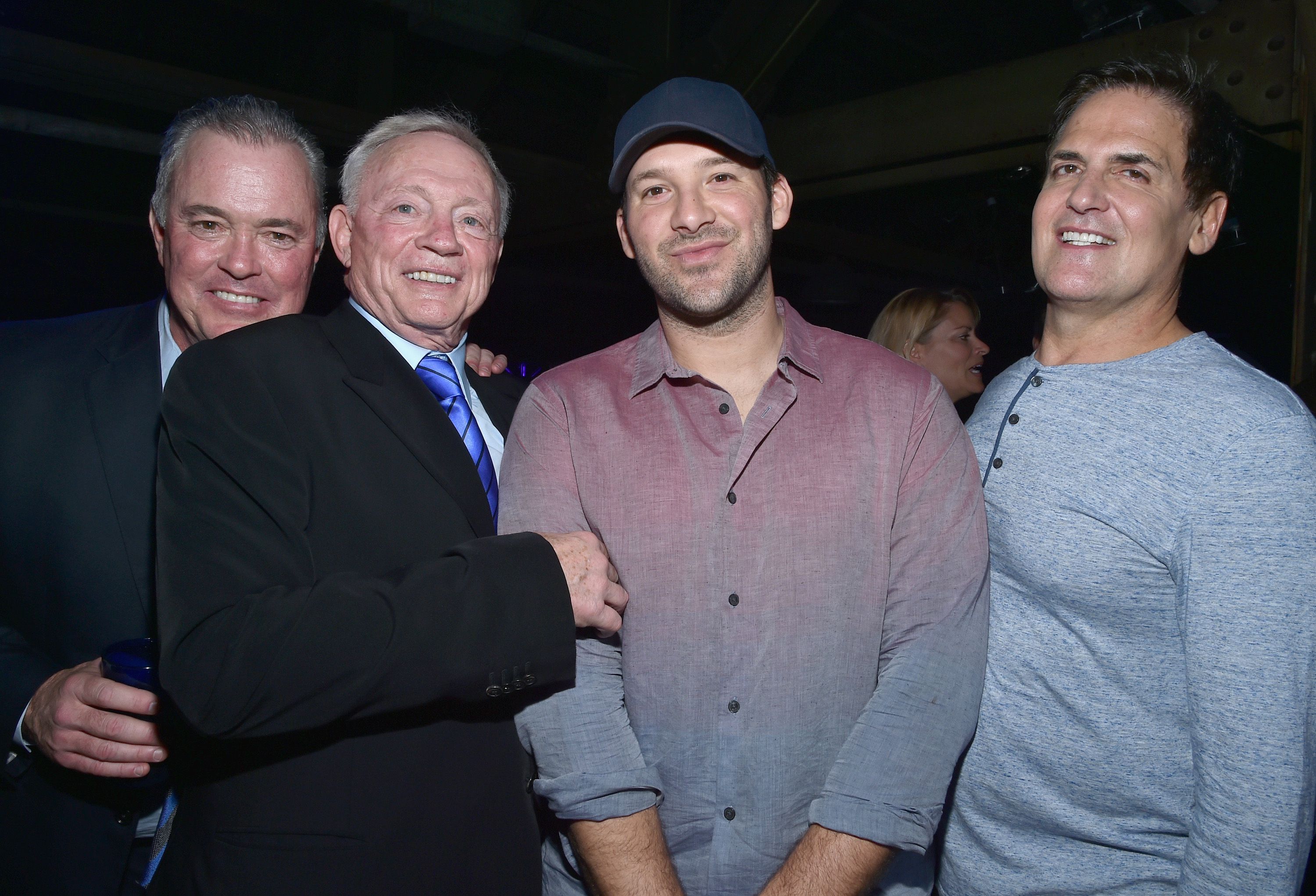 DIRECTV hosts star-studded Super Bowl party