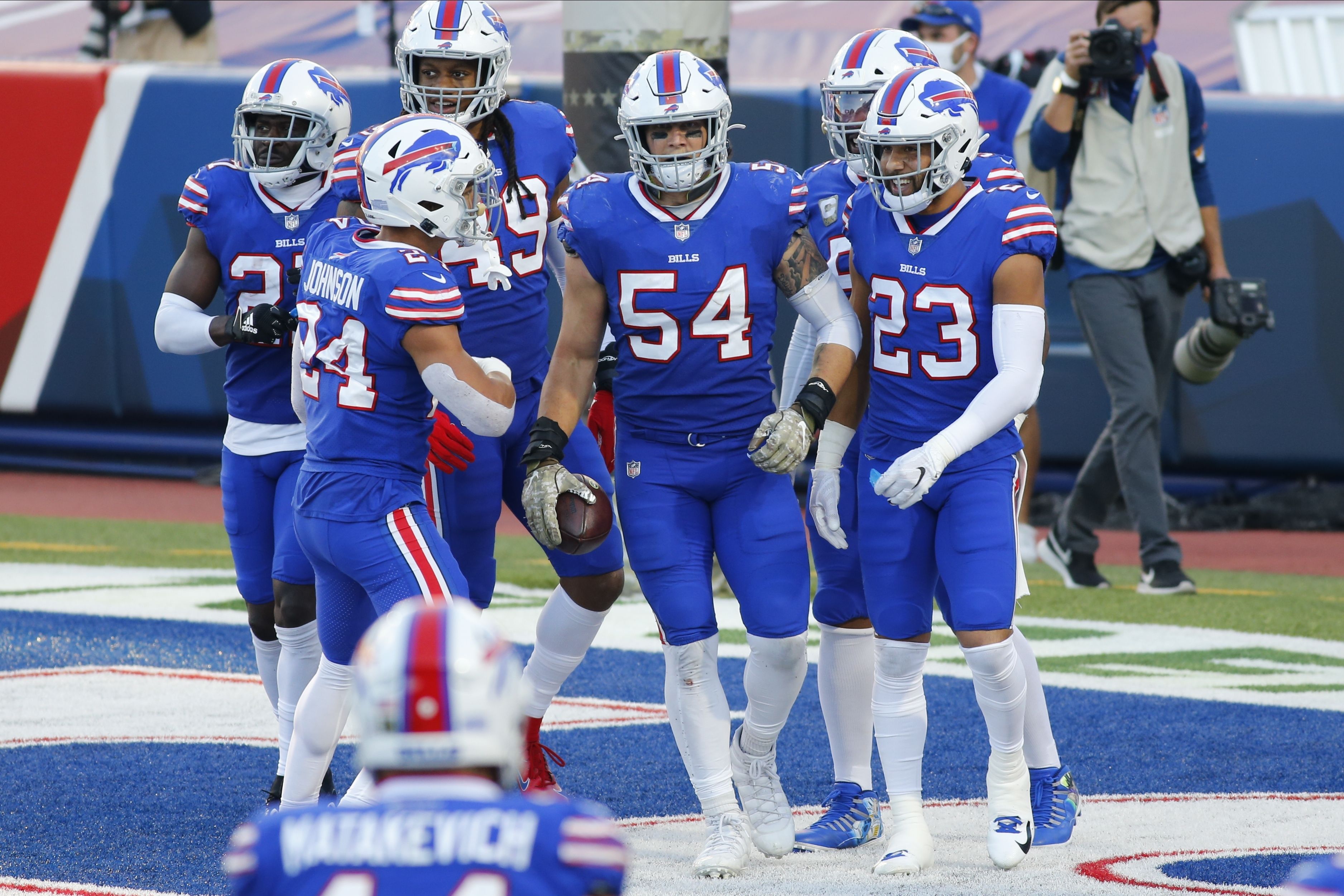 Bills Mailbag: How should playing time be split up between Matt Milano and  A.J. Klein?