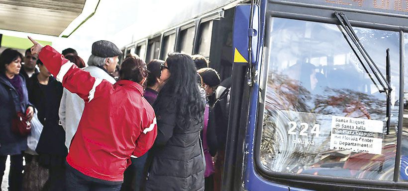 imagen-pasajeros-transantiago-2