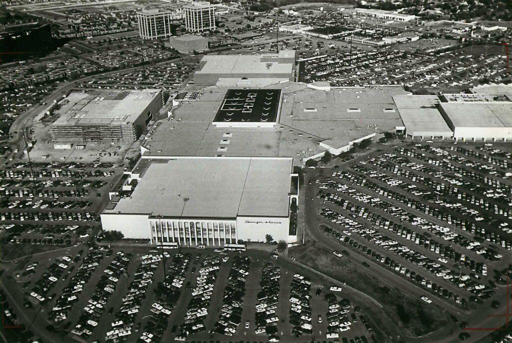 VALLEY VIEW CENTER MALL