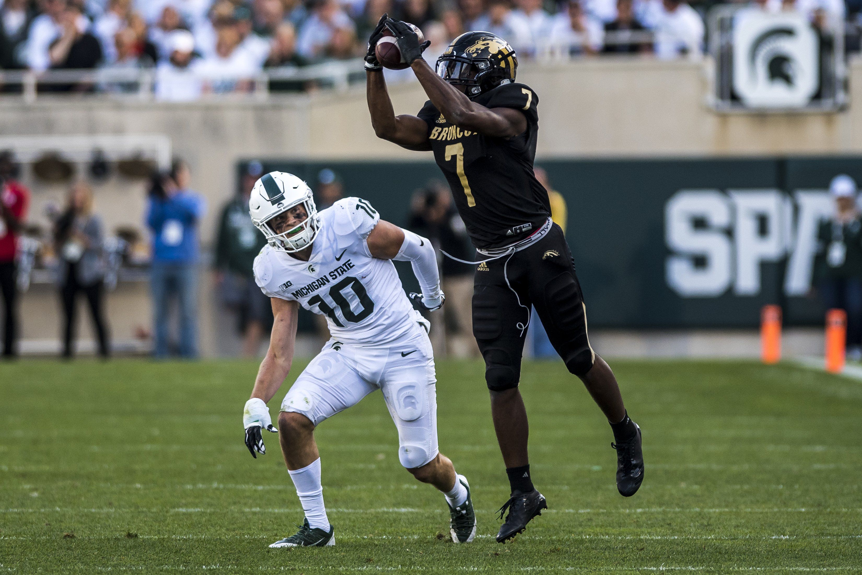 WMU cornerback Dee Eskridge to play 10-15 snaps per game on