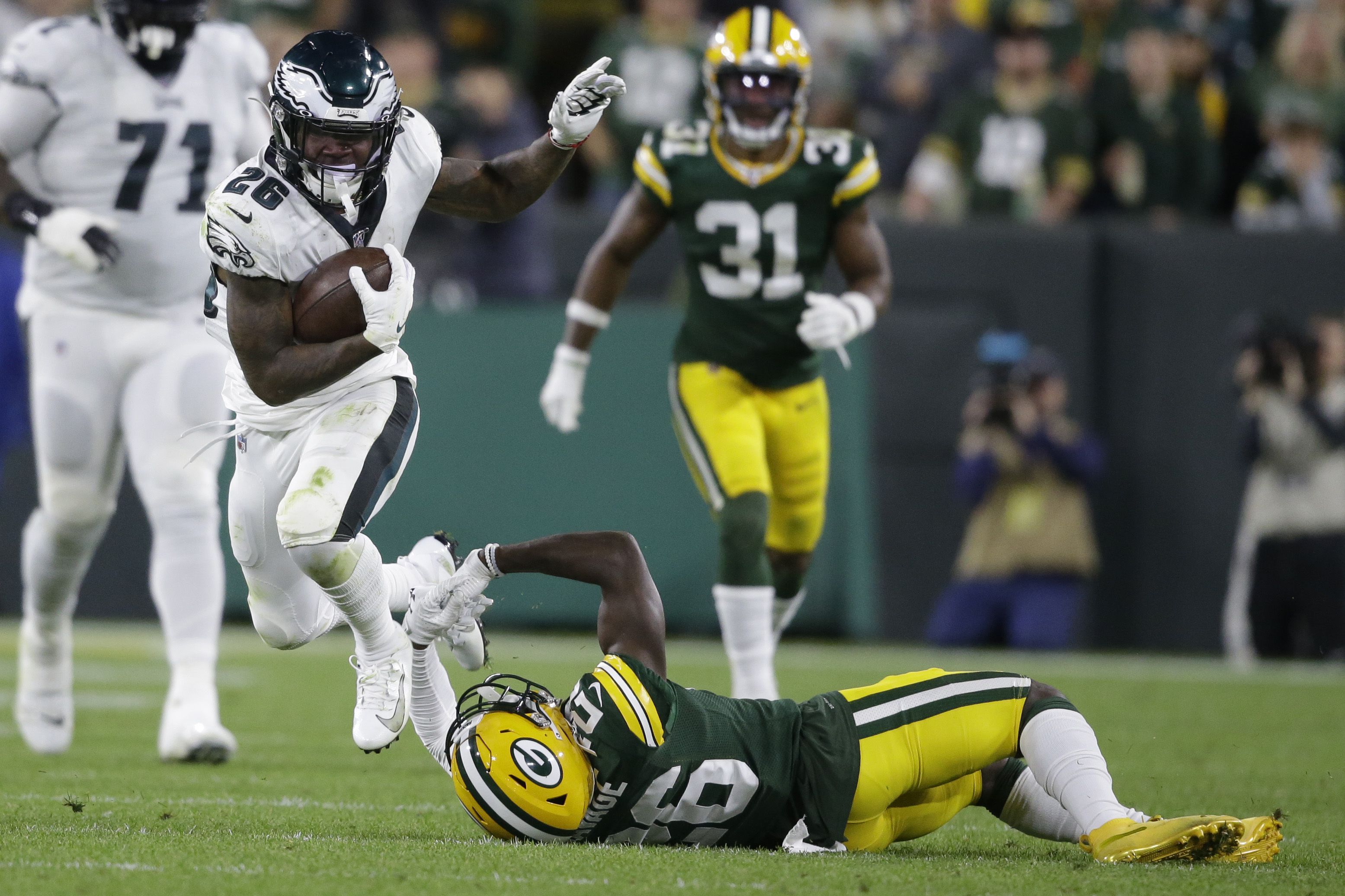 Green Bay Packers vs Philadelphia Eagles: Week 13 game photos