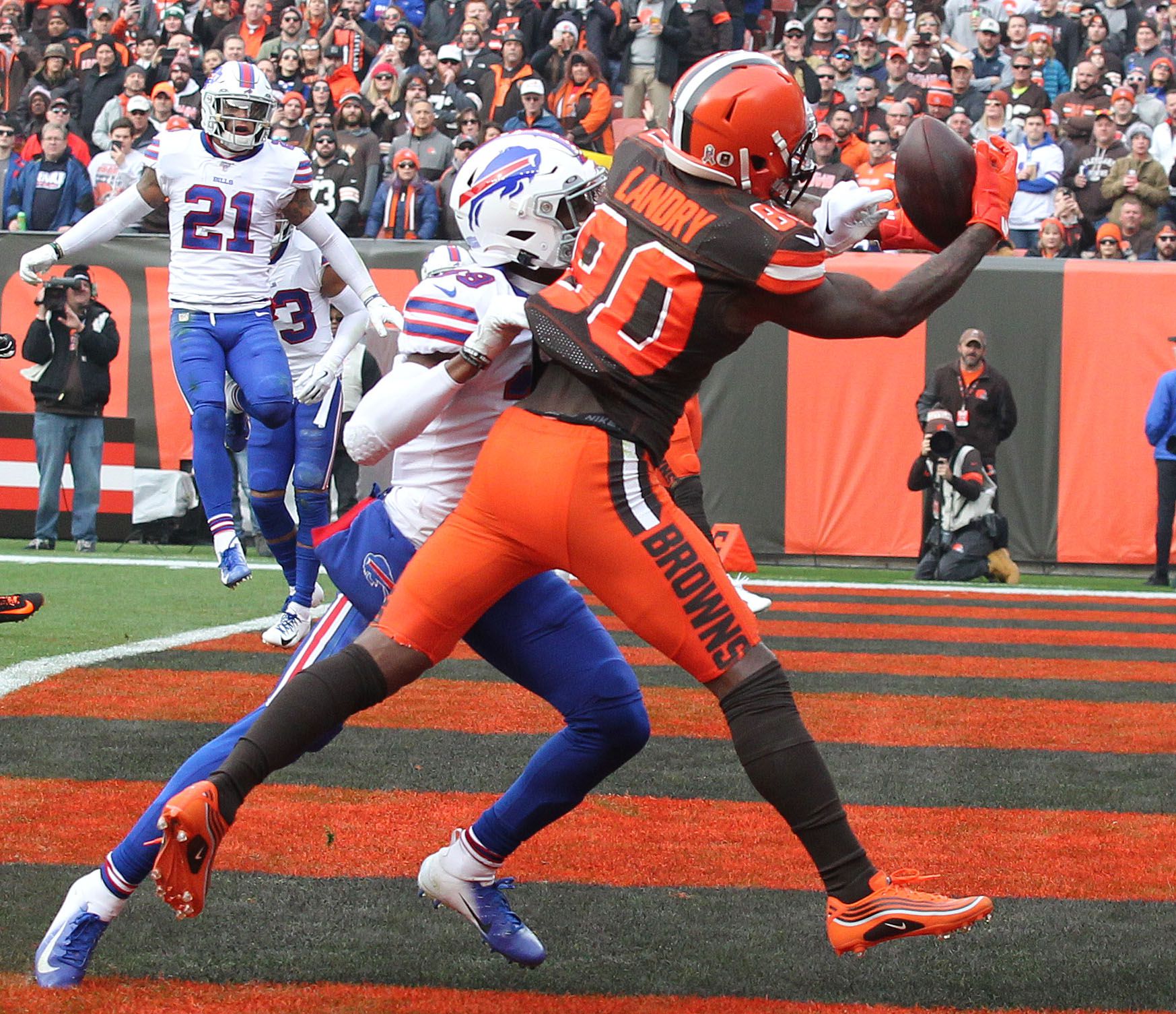 Browns Jarvis Landry apologizes for drawing flag (even if he didn't think  he deserved it): Notes from Sunday's win 