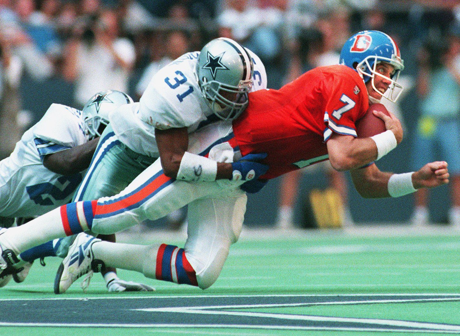 How close did Hall of Famer John Elway come to joining the Cowboys?