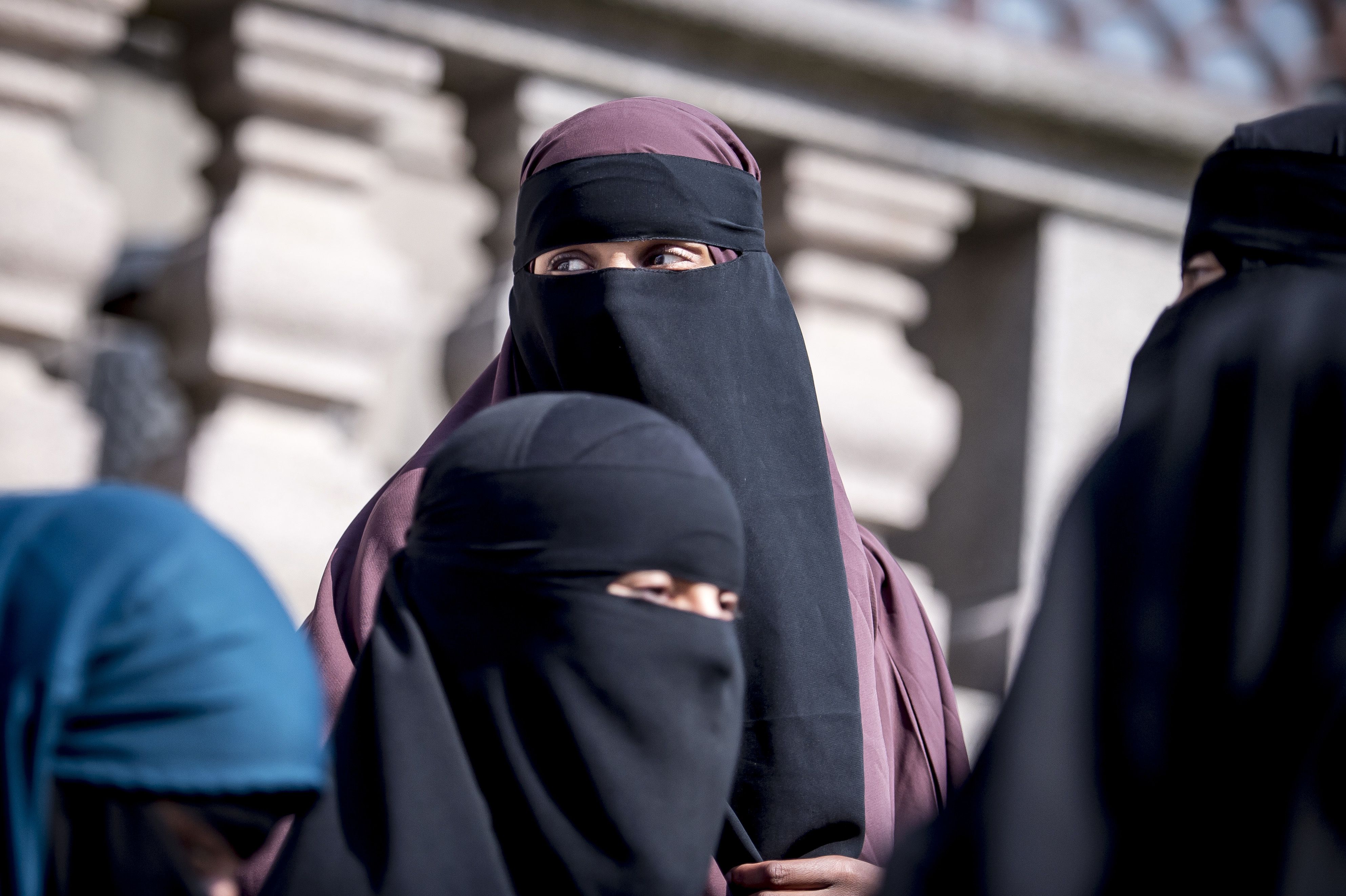America niqab in Muslim Niqab