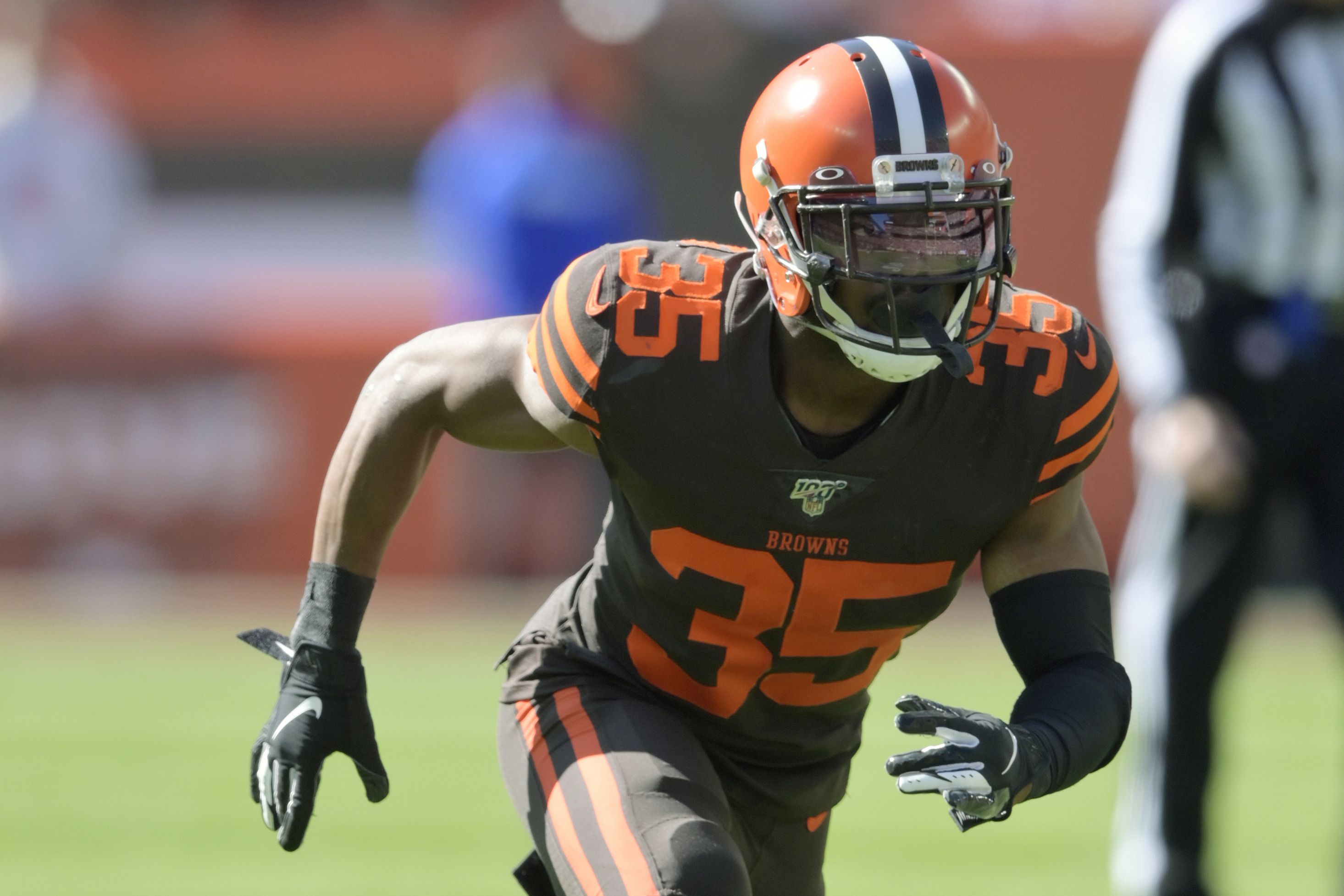 Social media reacts to new Cleveland Browns uniforms