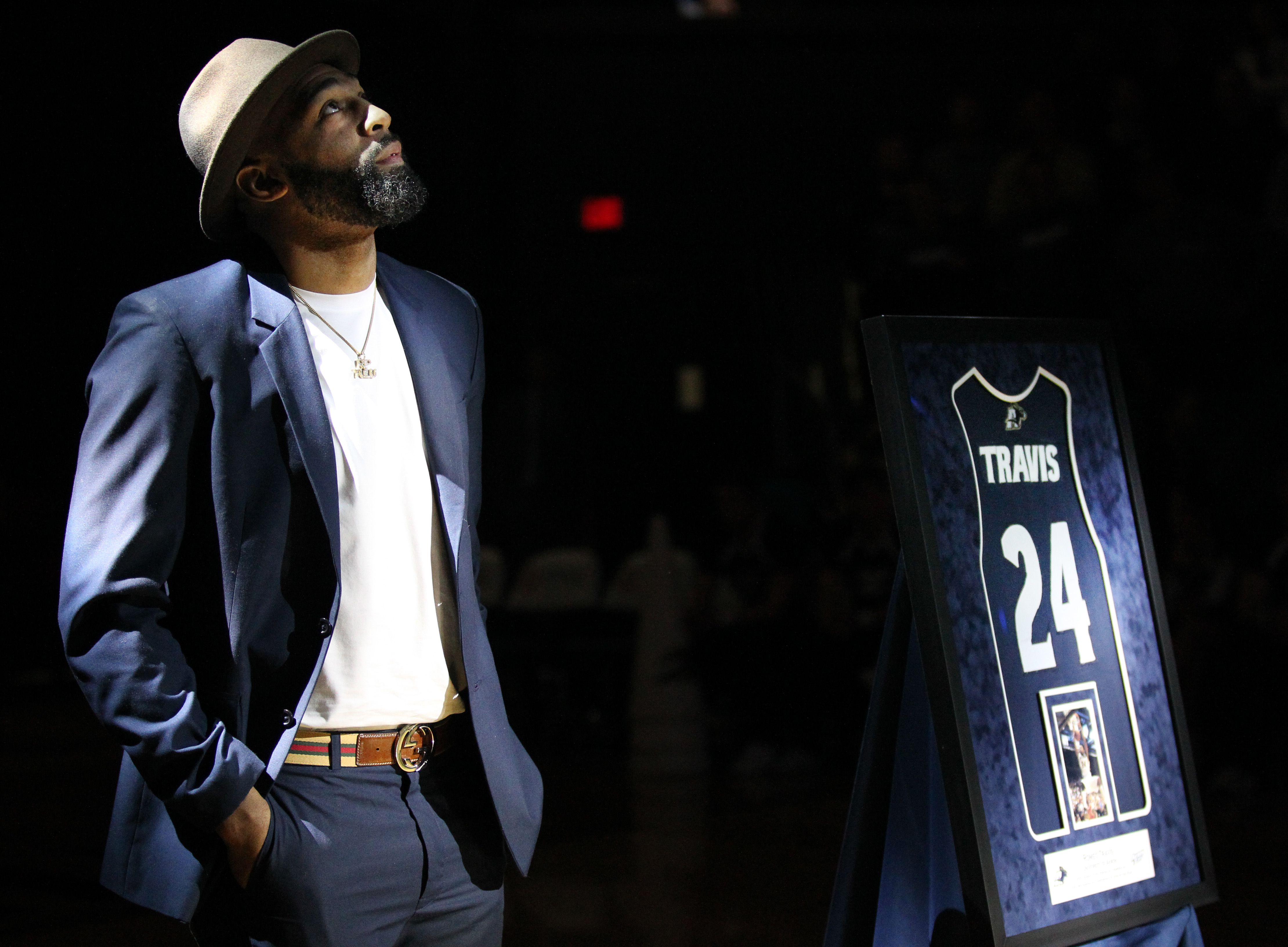 University of Akron basketball retires the jersey number of Romeo