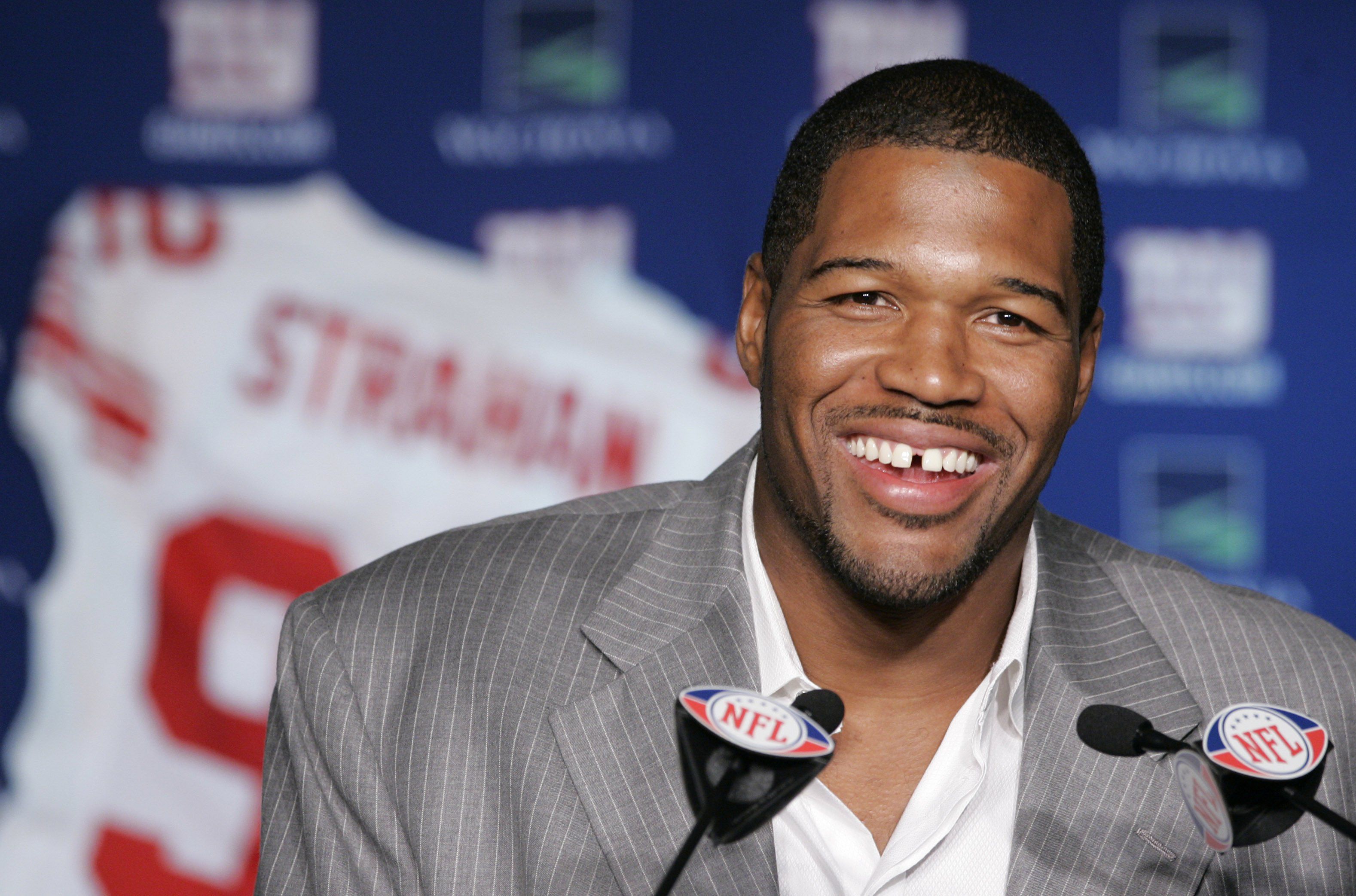 Michael Strahan is in pain after saying Cowboys are the best in