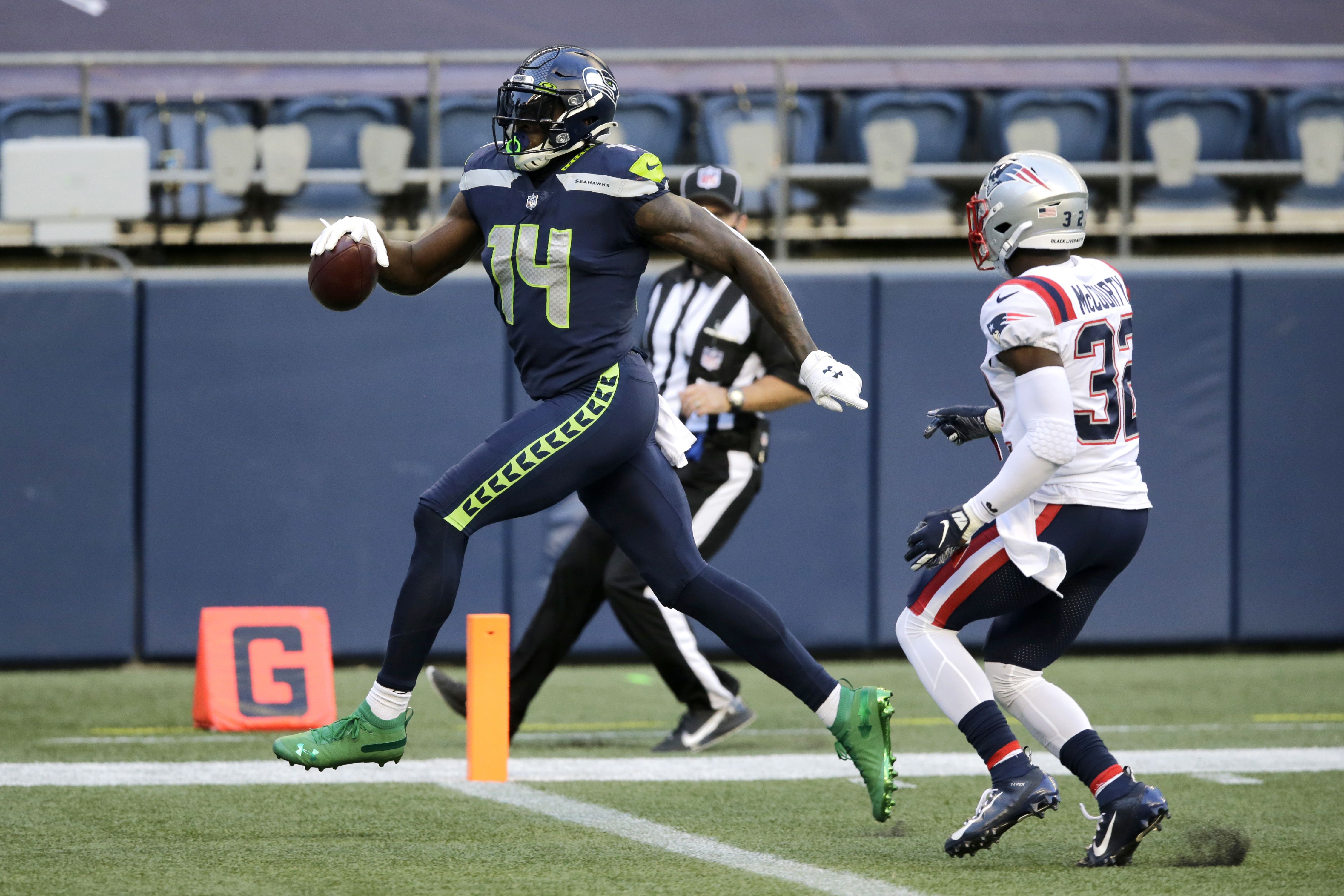 Seahawks stop Cam Newton, Patriots on final play to win 35-30 - Seattle  Sports