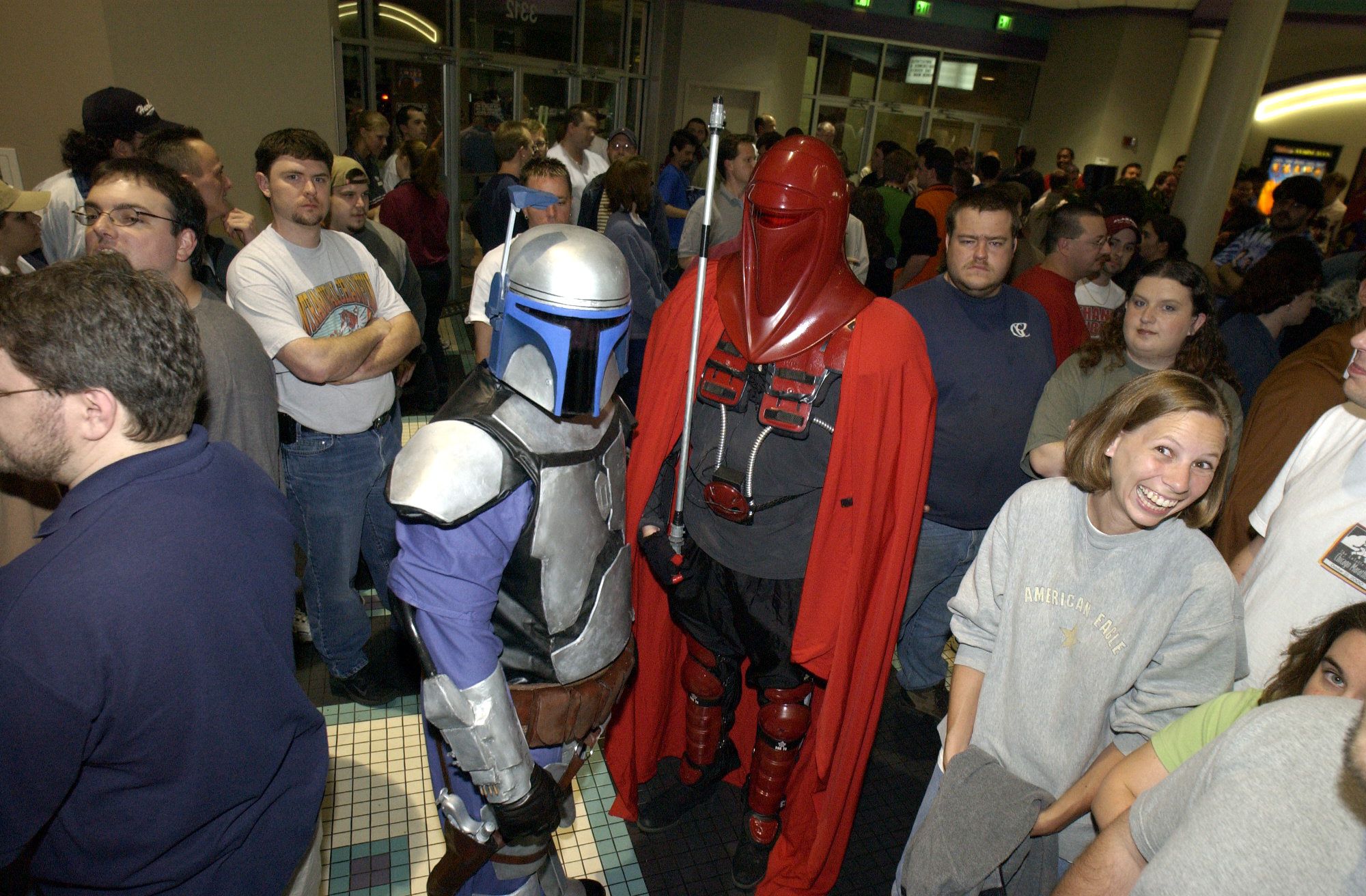 I got to debut my custom Mandalorian costume at my local comicon