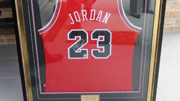 _92958431_jordan_basketball_shirt976.jpg