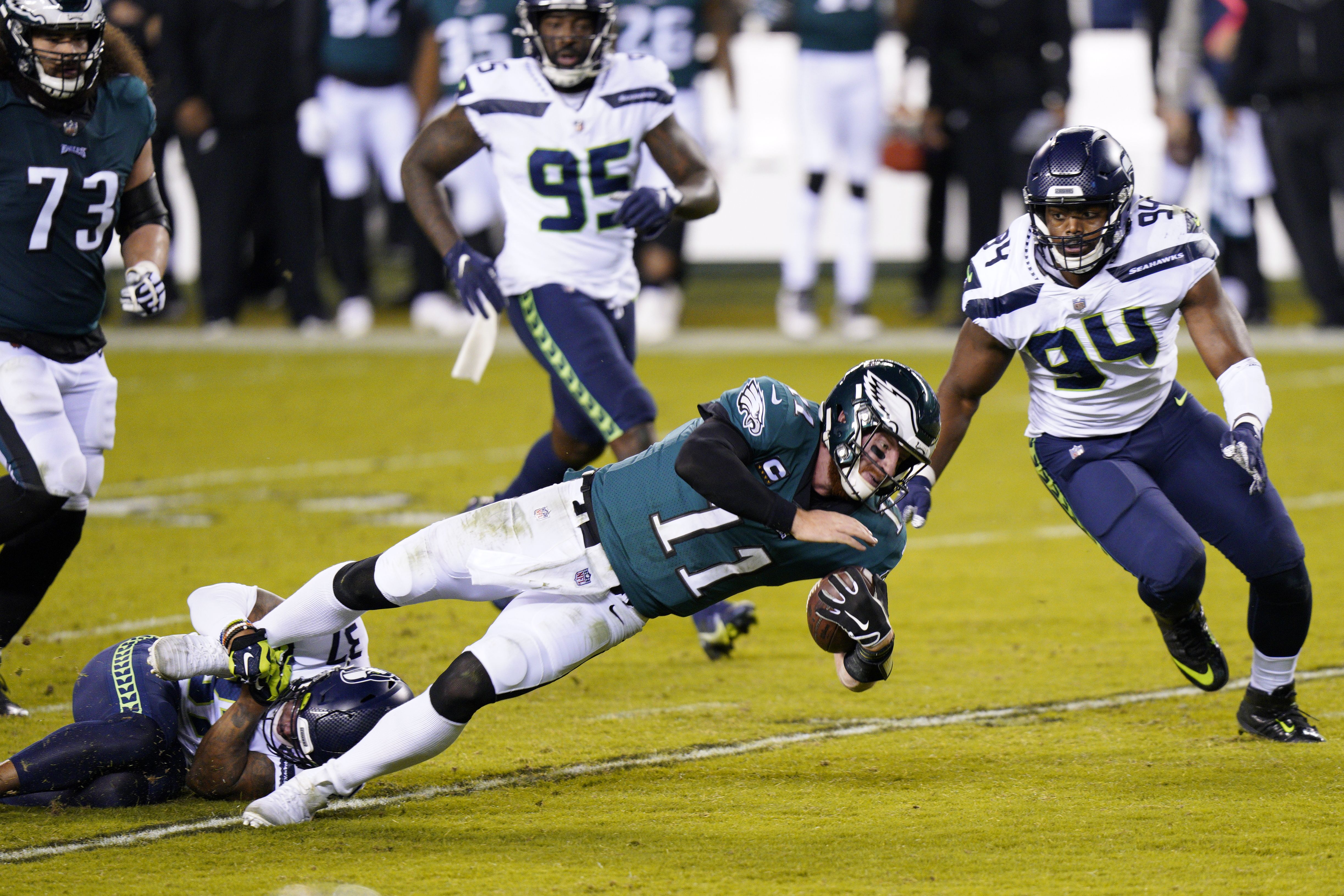 Metcalf, Wilson lead Seattle Seahawks over Philadelphia Eagles 23-17