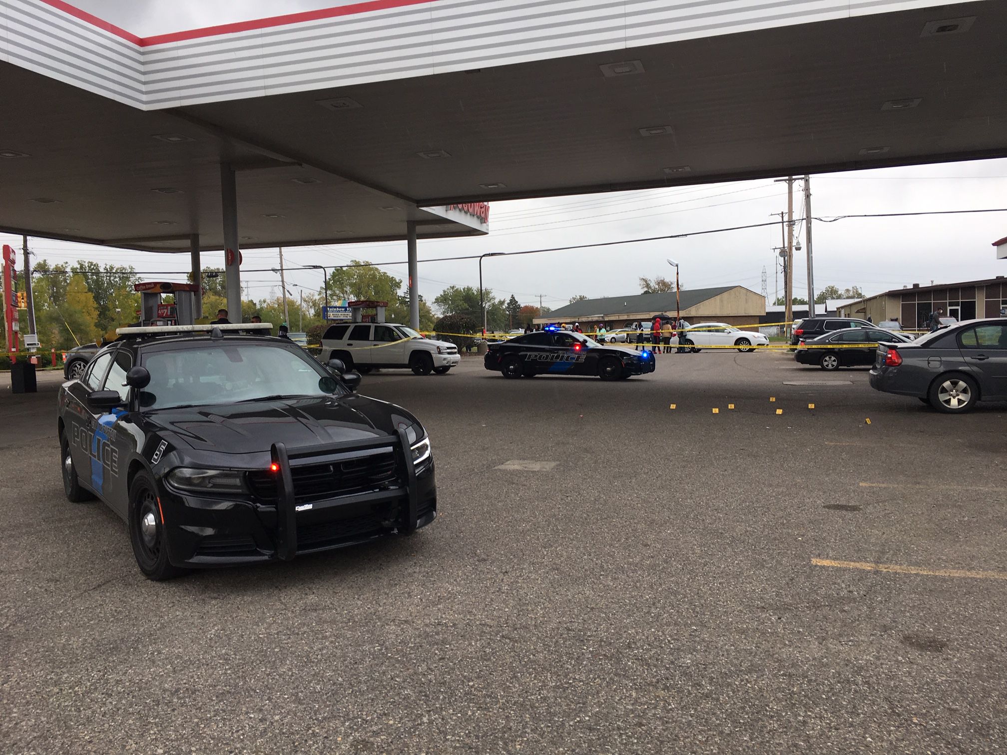 1 dead 1 injured after shooting outside Burton gas station