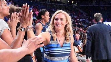 Atlanta Dream's Nicki Collen leaving to become Baylor head coach