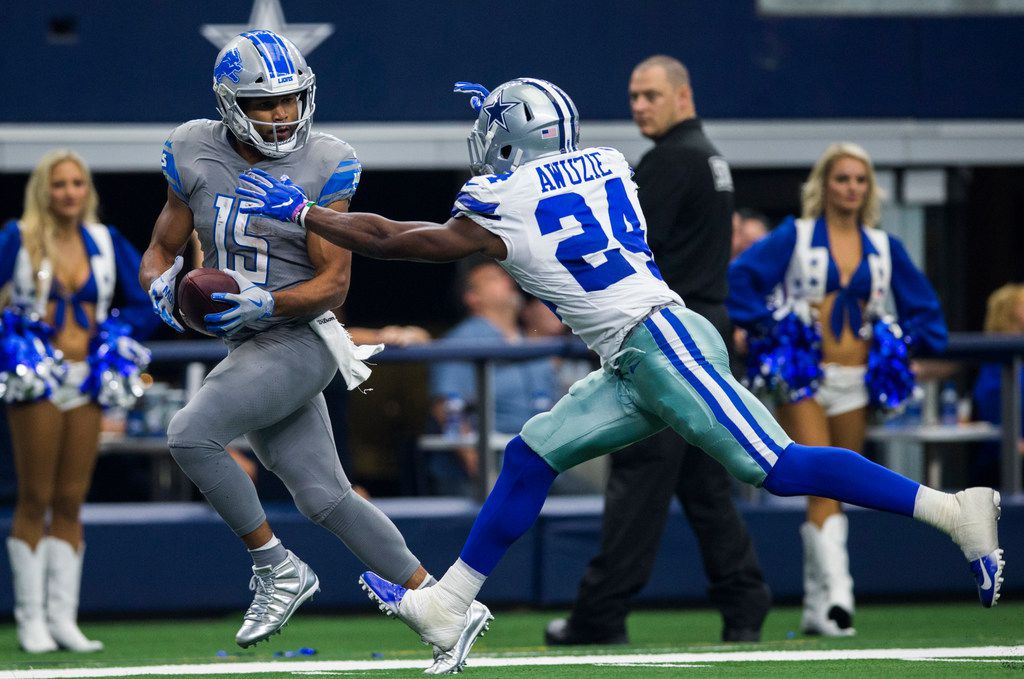 September 30, 2018: Dallas Cowboys cornerback Chidobe Awuzie #24 during an  NFL football game between the