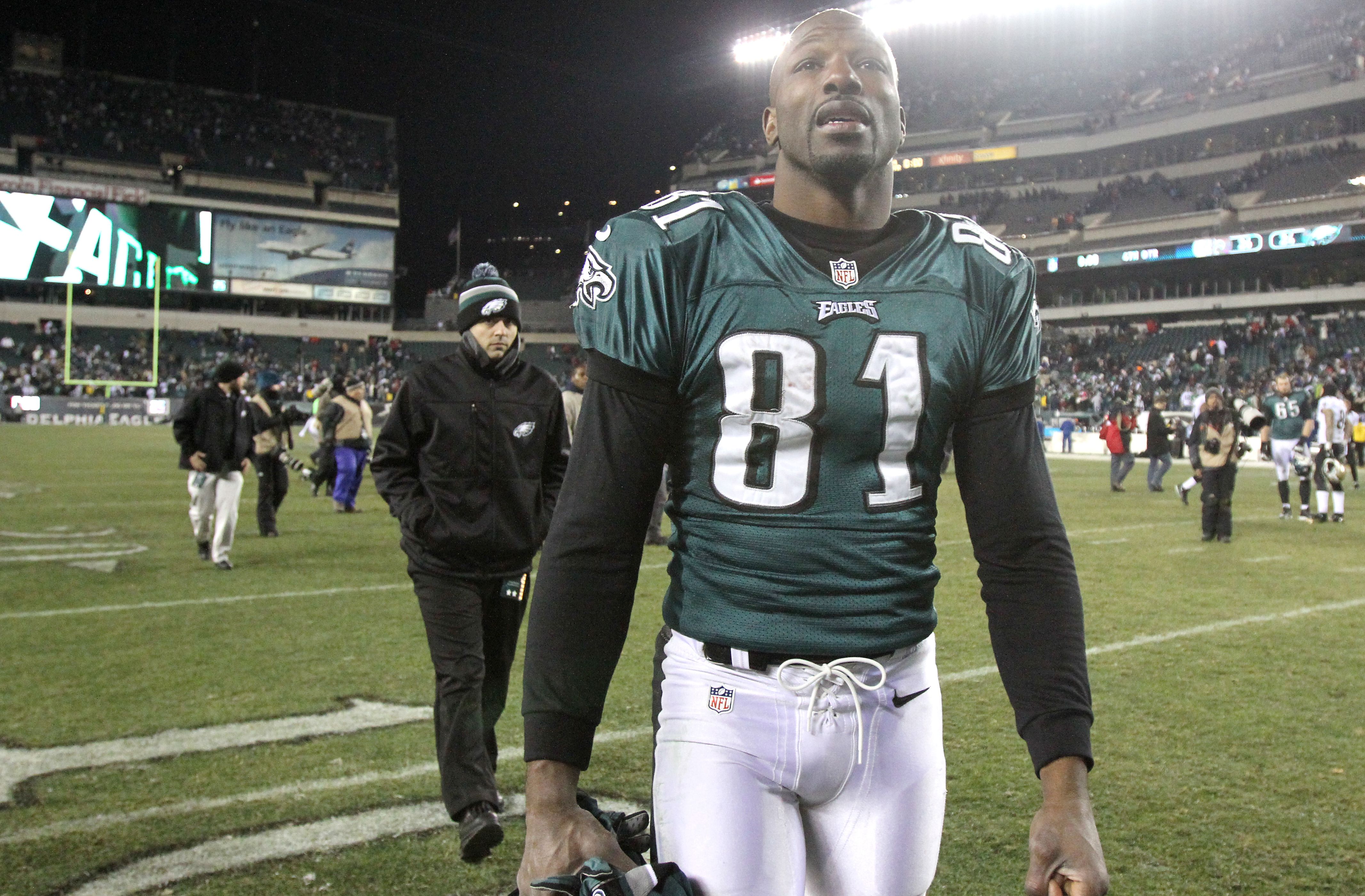 Eagles bring back Jason Avant to assist coaching staff during