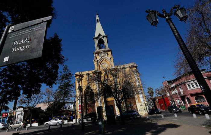 iglesia-barrio-yungay-700x450.jpg