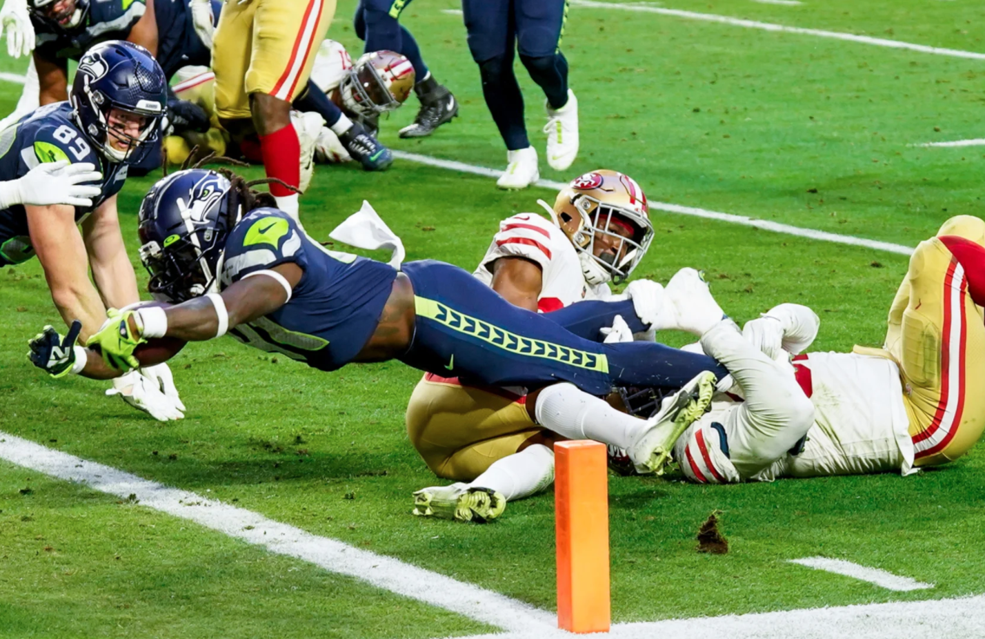 Seattle Seahawks roll past the San Francisco 49ers: 10 studs and