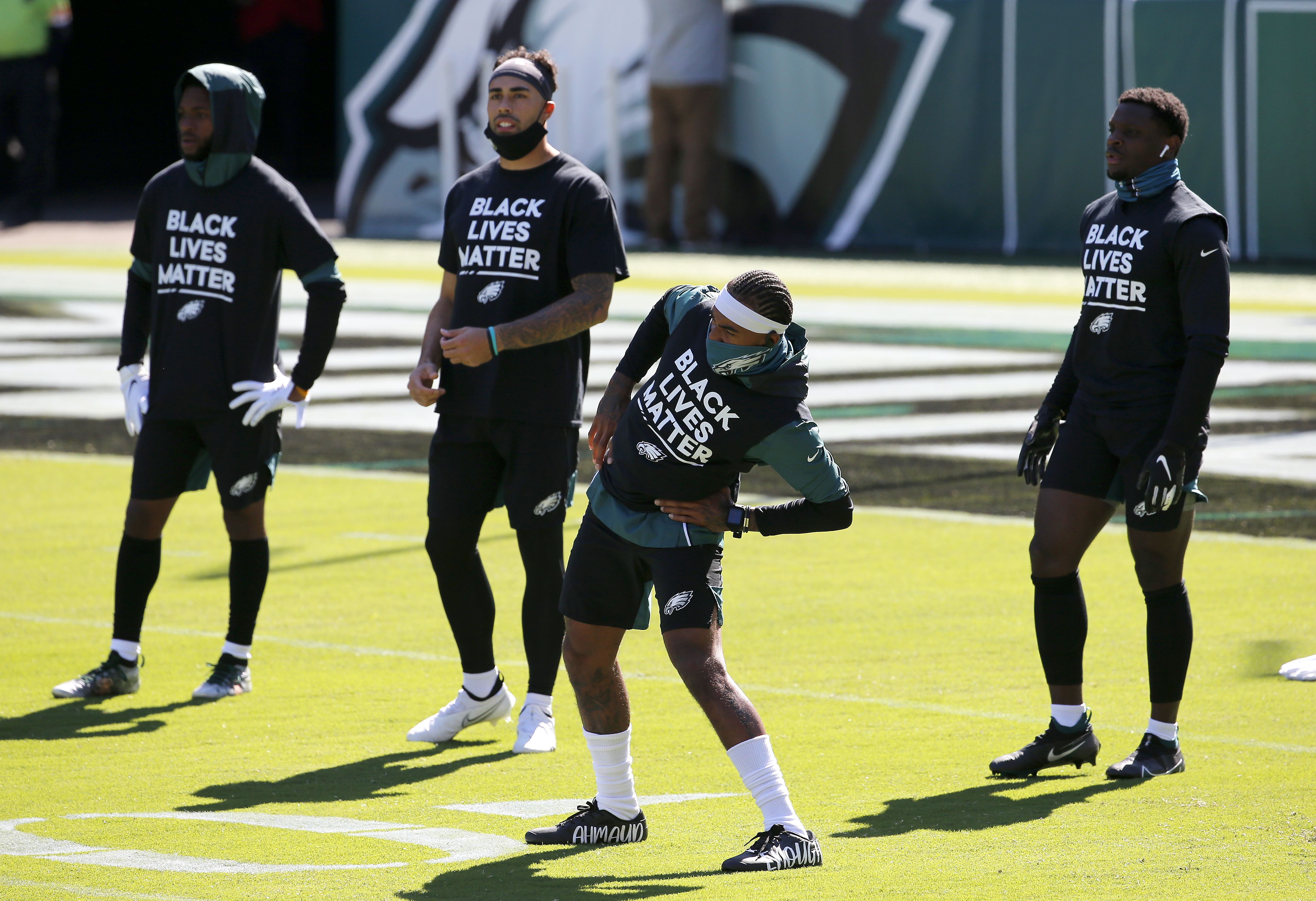 Darius Slay, Rodney McLeod among Eagles who kneel during national