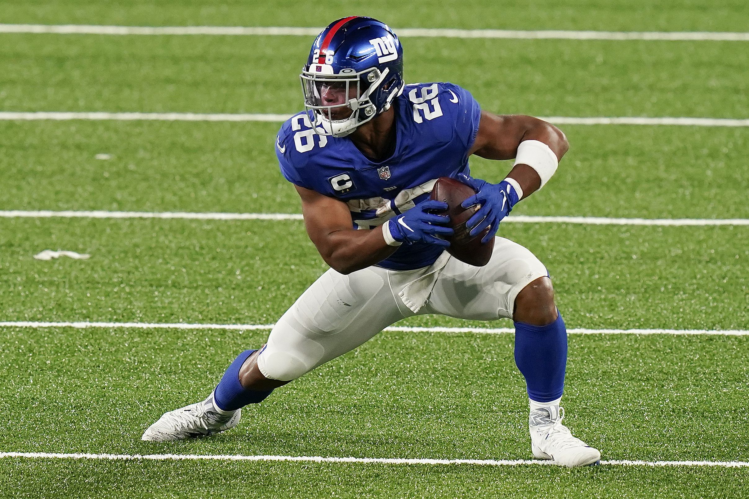 New York Giants' Saquon Barkley suffers ACL tear against Chicago