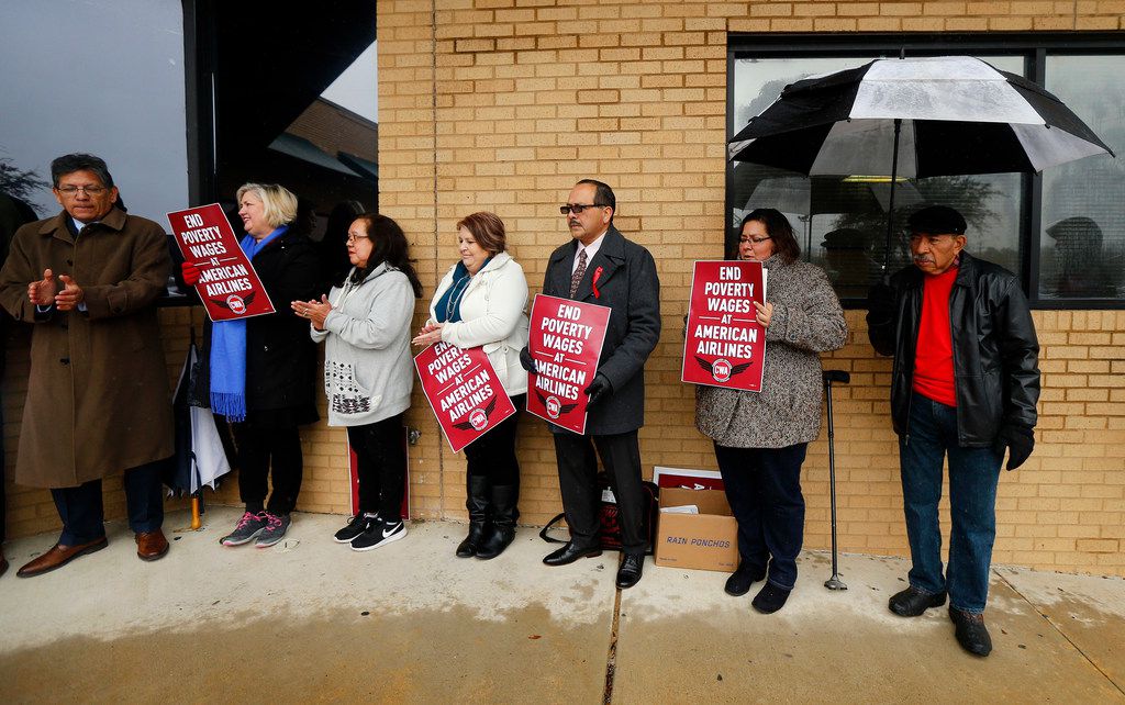 Airline workers on food stamps Union targets American Airlines