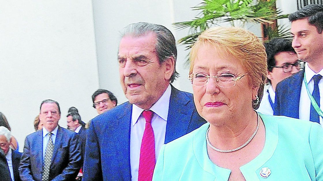 La presidenta Michelle Bachelet en misa en memoria del ex presidente Frei Montalva