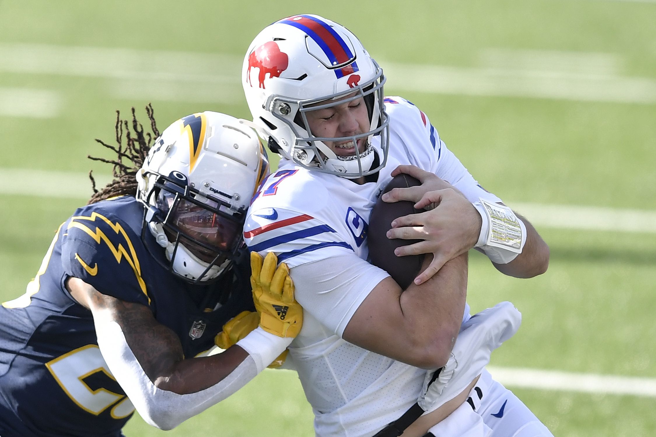 Buffalo Bills WR Cole Beasley credits Brian Daboll for helping offense find  identity 