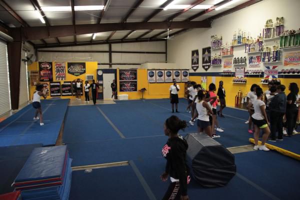 4 Reasons All Dancers Should Take Tumbling - Twister Sports