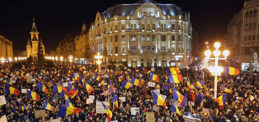 Romanian-government-w-18125353-e1486301650367-840x395.jpg