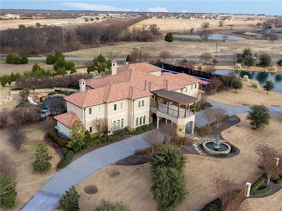 Check out the $4 million Prosper home - and the ridiculous pool - major  leaguer LaTroy Hawkins is selling