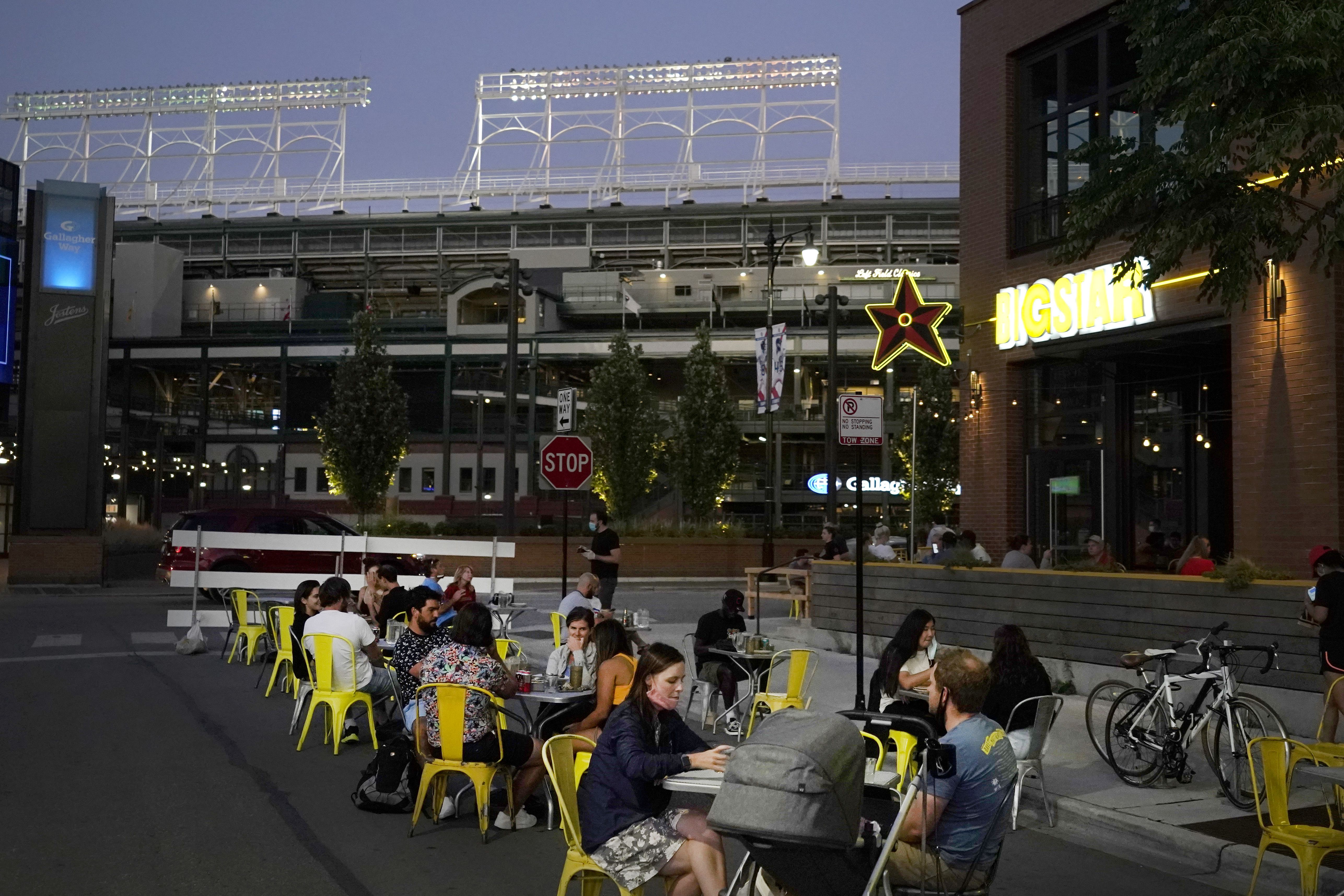 White Sox to build new outdoor bar at Guaranteed Rate Field - Chicago  Sun-Times